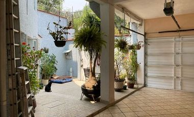 CASA SOLA EN BUEN ESTADO DE CONSERVACION, OPORTUNIDAD!!!