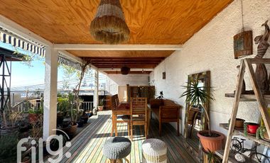 VENDO EXCELENTE CASA EN IQUIQUE