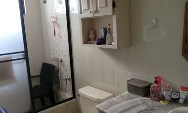 En venta amplia casa de una planta frente al parque en Rio Grande, via a Samborondon
