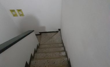 SE RENTA LOCAL EN CENTRO DE RIONEGRO,EDIFICIO MILAN