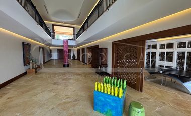 ¡Casa en la laguna del prestigioso Residencial Isla Dorada!