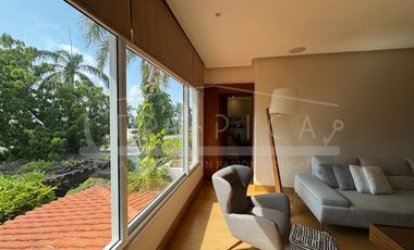 ¡Casa en la laguna del prestigioso Residencial Isla Dorada!