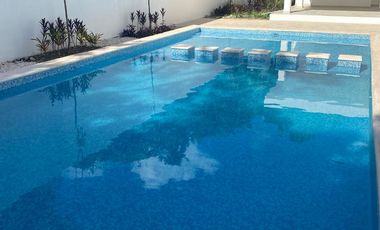 Hermoso condominio amueblado y equipado con Piscina, 2 Rec/ 2 baños,caseta vigilancia.