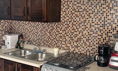 Hermoso condominio amueblado y equipado con Piscina, 2 Rec/ 2 baños,caseta vigilancia.