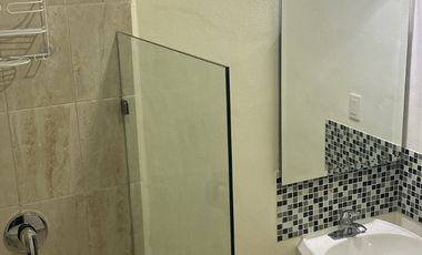 Hermoso condominio amueblado y equipado con Piscina, 2 Rec/ 2 baños,caseta vigilancia.