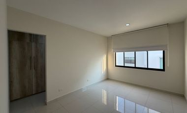 Casa en Renta en Lomas de Angelópolis II, Zona Azul