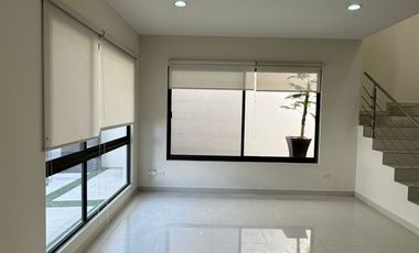 Casa en Renta en Lomas de Angelópolis II, Zona Azul