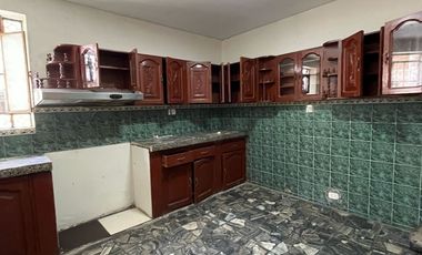 HERMOSA CASA EN ESQUINA EN VENTA - LA PERLA CALLAO
