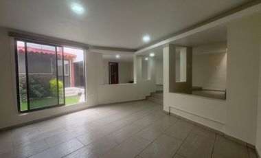 CASA EN RENTA EN FRACCIONAMIENTO ARBOLEDAS EN SAN ANTONIO