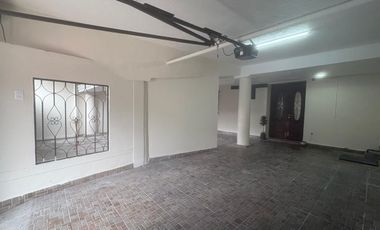 CASA EN RENTA EN FRACCIONAMIENTO ARBOLEDAS EN SAN ANTONIO