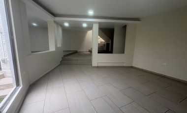 CASA EN RENTA EN FRACCIONAMIENTO ARBOLEDAS EN SAN ANTONIO