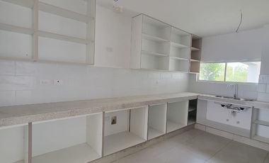En venta moderna y lujosa casa de estreno en La Costa Samborondon