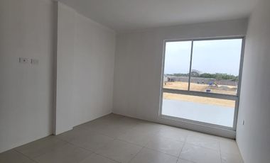 En venta moderna y lujosa casa de estreno en La Costa Samborondon