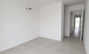 En venta moderna y lujosa casa de estreno en La Costa Samborondon