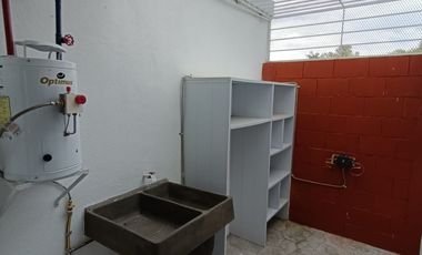 Casa nueva de 3 recámaras (una en planta baja) en Fracc. Xana Plus. Alberca y vigilancia 24 horas