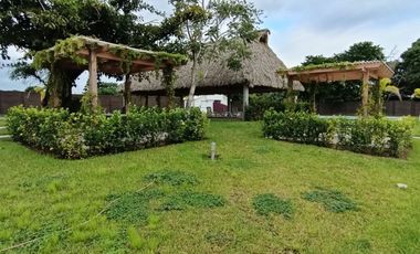 Casa nueva de 3 recámaras (una en planta baja) en Fracc. Xana Plus. Alberca y vigilancia 24 horas