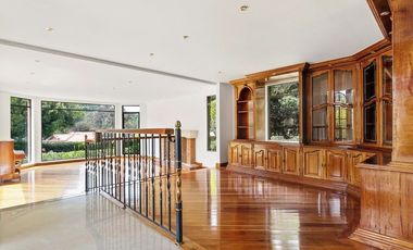VENDO ESPECTACULAR CASA LA CALERA- TEUSACA