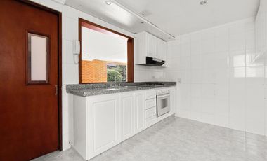 VENDO ESPECTACULAR CASA LA CALERA- TEUSACA