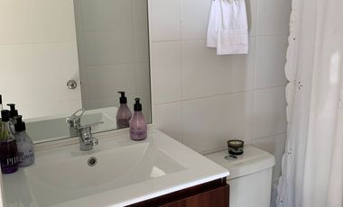 En Pucón, venta de un cómodo y buen Depto. amoblado cercano al centro