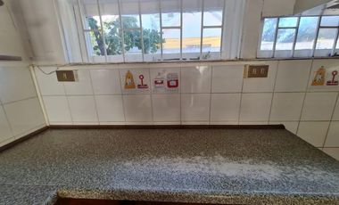 SE VENDE GRAN CASA EN QUILPUE CERCA CAMINO TRONCAL $215.000.000