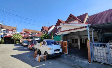 Townhome for sale, Warocha 4, Thepharak Road, Bang Phriang, Bang Bo, Samut Prakan.