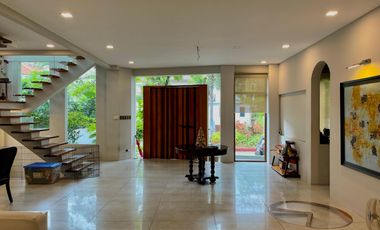 6BR HOUSE & LOT; PASEO DE MAGALLANES - MAKATI CITY - FOR SALE
