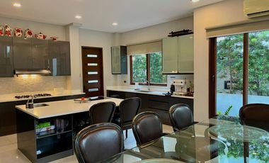 6BR HOUSE & LOT; PASEO DE MAGALLANES - MAKATI CITY - FOR SALE