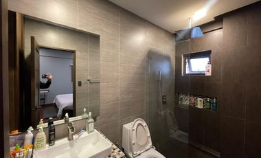 6BR HOUSE & LOT; PASEO DE MAGALLANES - MAKATI CITY - FOR SALE