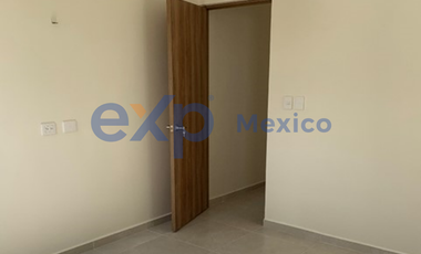 Casa de 2 pisos con 2 recámaras en privada residencial - Entrega inmediata