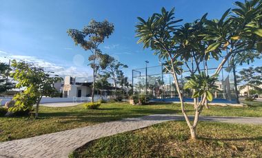 Casa de 2 pisos con 2 recámaras en privada residencial - Entrega inmediata