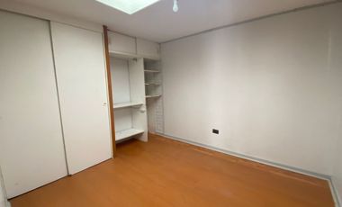 SE VENDE HERMOSA Y AMPLIA CASA EN SECTOR LA FLORIDA - CALLE MADRESELVA, LA SERENA.