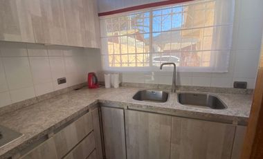 SE VENDE HERMOSA Y AMPLIA CASA EN SECTOR LA FLORIDA - CALLE MADRESELVA, LA SERENA.