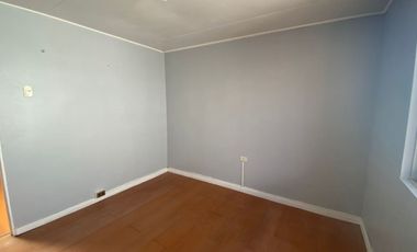 SE VENDE HERMOSA Y AMPLIA CASA EN SECTOR LA FLORIDA - CALLE MADRESELVA, LA SERENA.