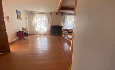 SE VENDE HERMOSA Y AMPLIA CASA EN SECTOR LA FLORIDA - CALLE MADRESELVA, LA SERENA.