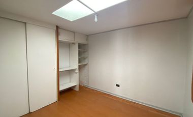 SE VENDE HERMOSA Y AMPLIA CASA EN SECTOR LA FLORIDA - CALLE MADRESELVA, LA SERENA.