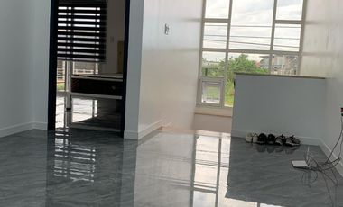 FIVE BEDROOMS VILLA FOR RENT / SALE IN PAMPANG ANGELES CITY PAMPANGA