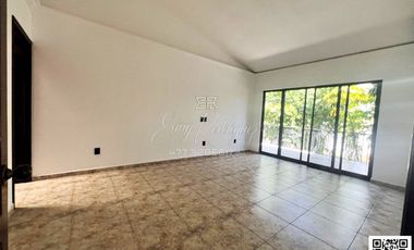 CASA EN VENTA, PRIMERA SECCIÓN DE BALCONES DEL CAMPESTRE, LEÓN, GTO; SUPER PRECIO DE OPORTUNIDAD.