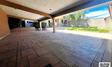 CASA EN VENTA, PRIMERA SECCIÓN DE BALCONES DEL CAMPESTRE, LEÓN, GTO; SUPER PRECIO DE OPORTUNIDAD.
