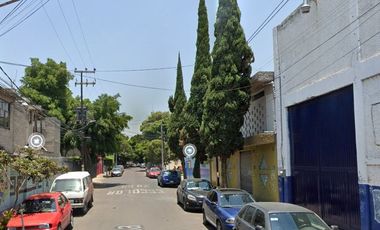 VENTA DE BODEGA, 1200m² de Terreno y 875m² CONSTRUIDOS con EXCELENTE UBICACIÓN