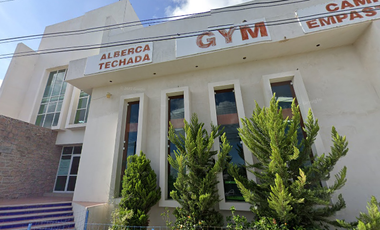 Edificio en venta en Granjas Banthi, San Juan del Río, Querétaro Inactive