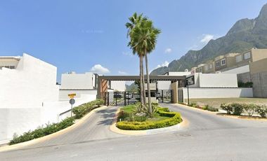 Oportunidad Casa en Remate Bancario, Real del Valle, Santa Catarina, Nuevo León, México