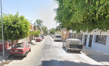 ¡¡¡¡¡¡ Se Vende Linda Casa !!!!!!! En Monte Himalaya, JALISCO con un PAGO INICIAL de $450,000