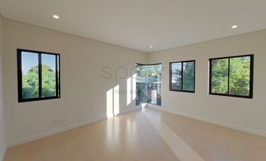 NEWLY RENOVATED 3BR HOUSE AND LOT IN BF HOMES LAS PIÑAS CITY