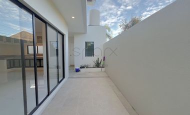 NEWLY RENOVATED 3BR HOUSE AND LOT IN BF HOMES LAS PIÑAS CITY