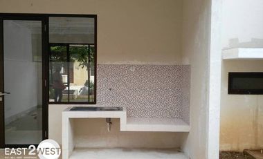 Disewakan Rumah Cluster Lunaire Laverde Serpong Park Tangerang Selatan Murah Bagus Siap Huni Lokasi Strategis Dekat Pintu Tol Jelupang