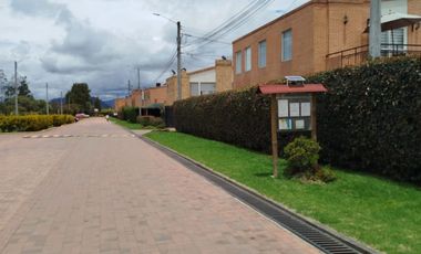 Se vende hermosa casa en el Condominio Riveras de Susagua en Zipaquira