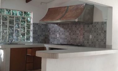 VENTA O RENTA DE CASA TLAYACAPAN, MORELOS.