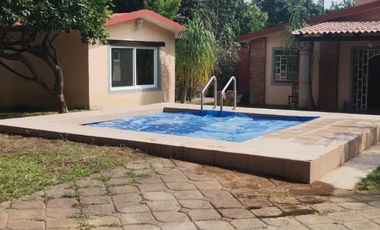 VENTA O RENTA DE CASA TLAYACAPAN, MORELOS.