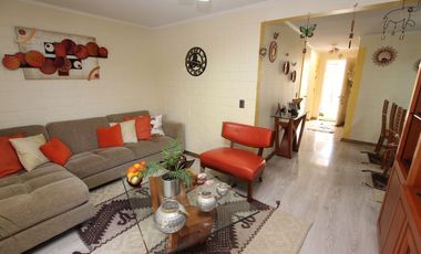 Se Vende Gran y Bella Casa en Condominio - Buin