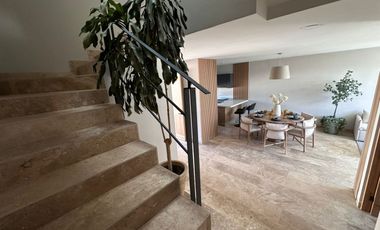 Casa en Venta en SLP, en privada en Villa Magna